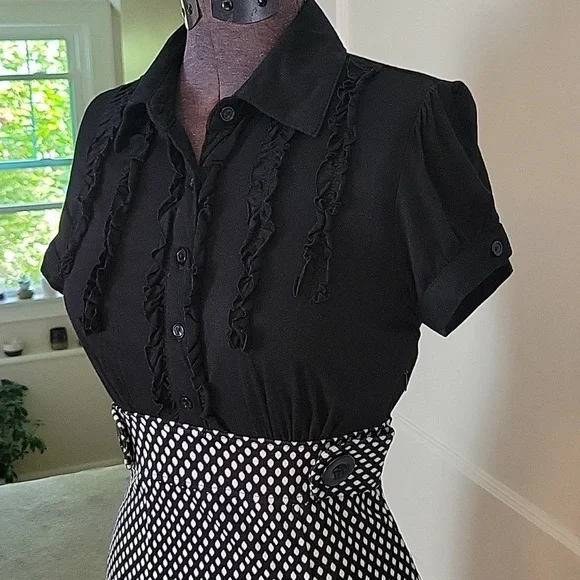 Retro Wiggle Dress - Picture 6 of 12